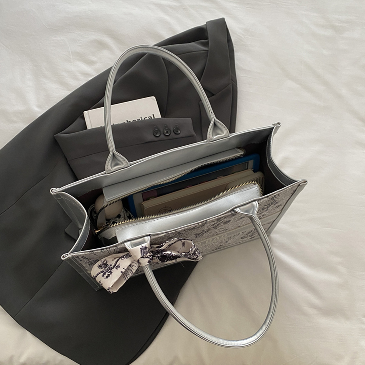 Luxury Elegant Women Tote Bag  - đánh giá và giá Leatherwork Letters
