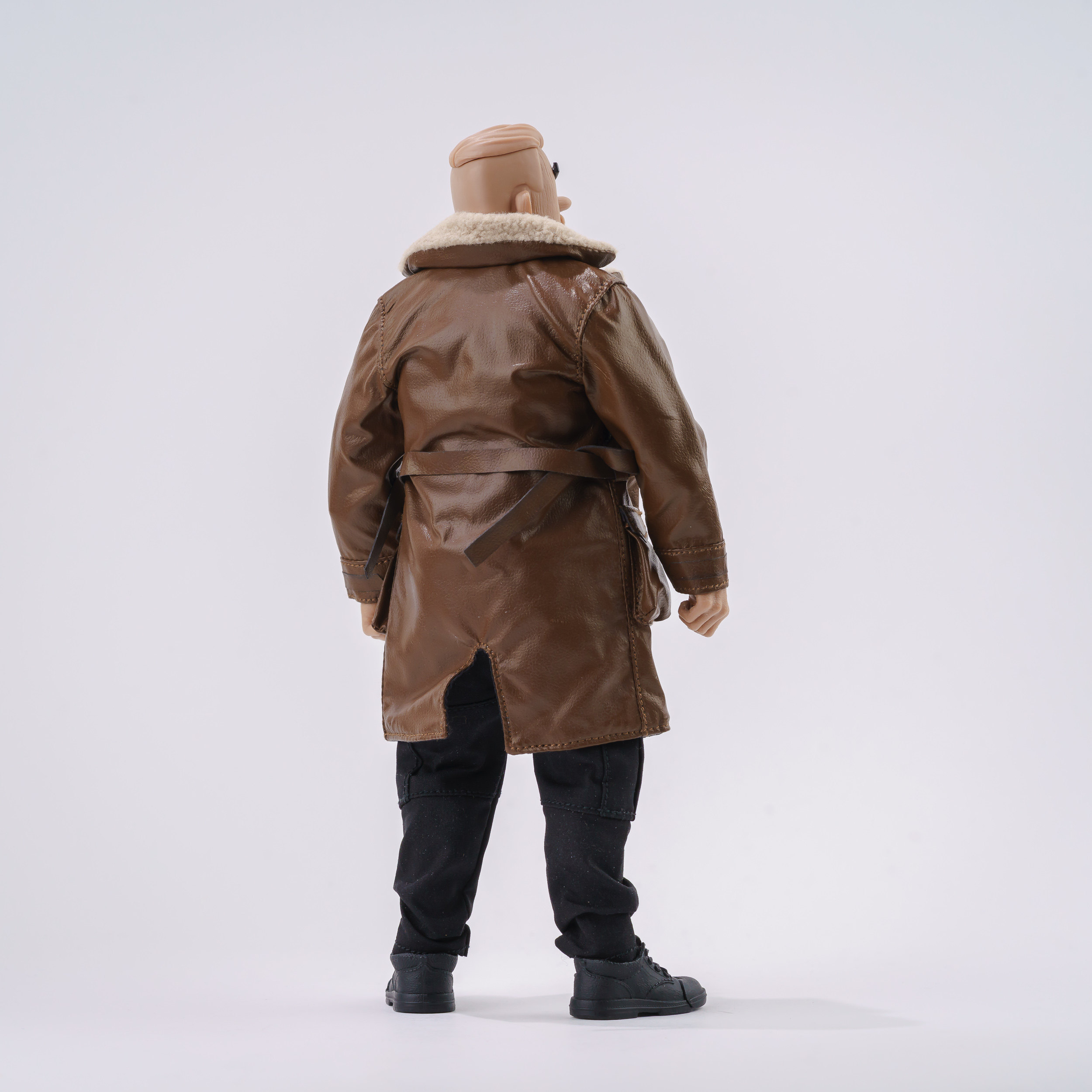 1/12 Scale Middle-aged Muscula - đánh giá và giá Leatherwork Products