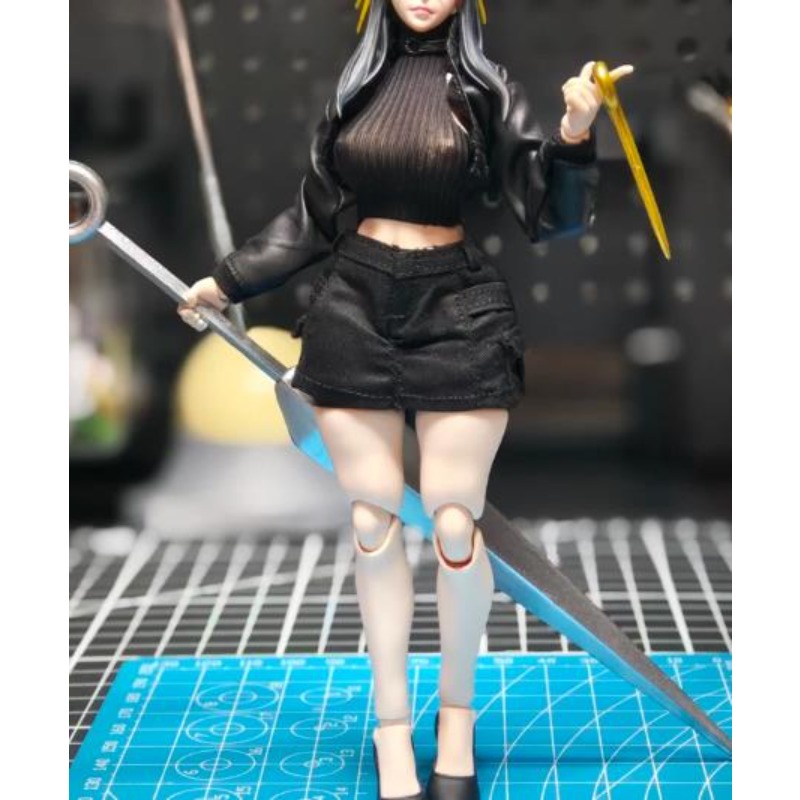 1/12 Scale Female Action Figur - đánh giá và giá Leatherwork Products