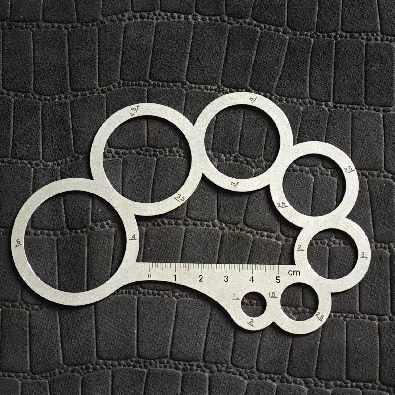 Multi-Purpose round Ruler Meta - đánh giá và giá Leatherwork Templates