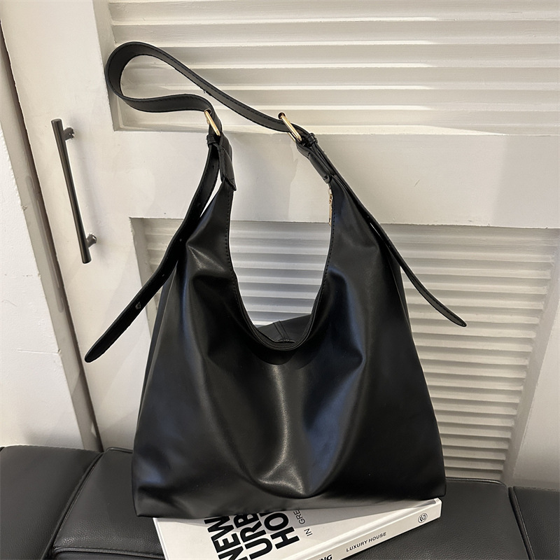 Sleek Black Leather Shoulder U - đánh giá và giá Leather Work Outfit